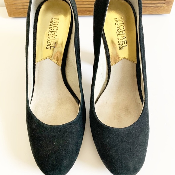 Michael Michael Kors | Suede Haven Pump | Black - Picture 3 of 6